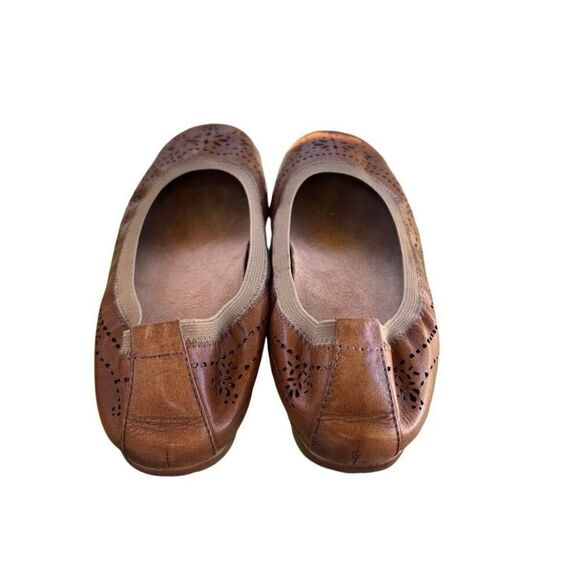 Abeo Tamra Women's Size 7N Leather Ballet Flats Tan Laser Cut Arch Support Comfy - Picture 3 of 7